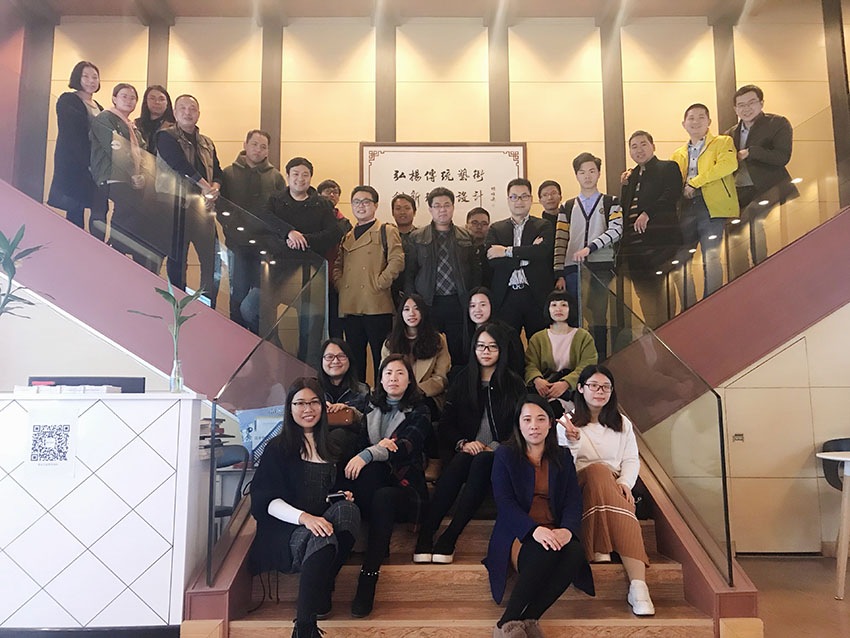 翼聯合戰略聯盟的部份小伙伴們在南粵書畫院拍照留念5.jpg